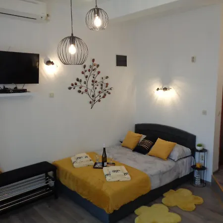 Apartman M Orebić Esterno foto